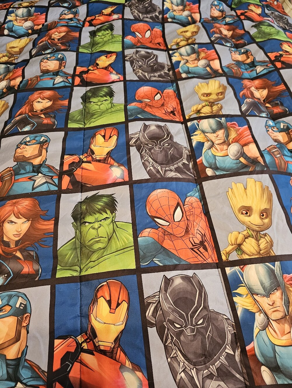 Marvel Avengers Twin Comforter Jay Franco Character Grid SpiderMan Hulk Iron Man